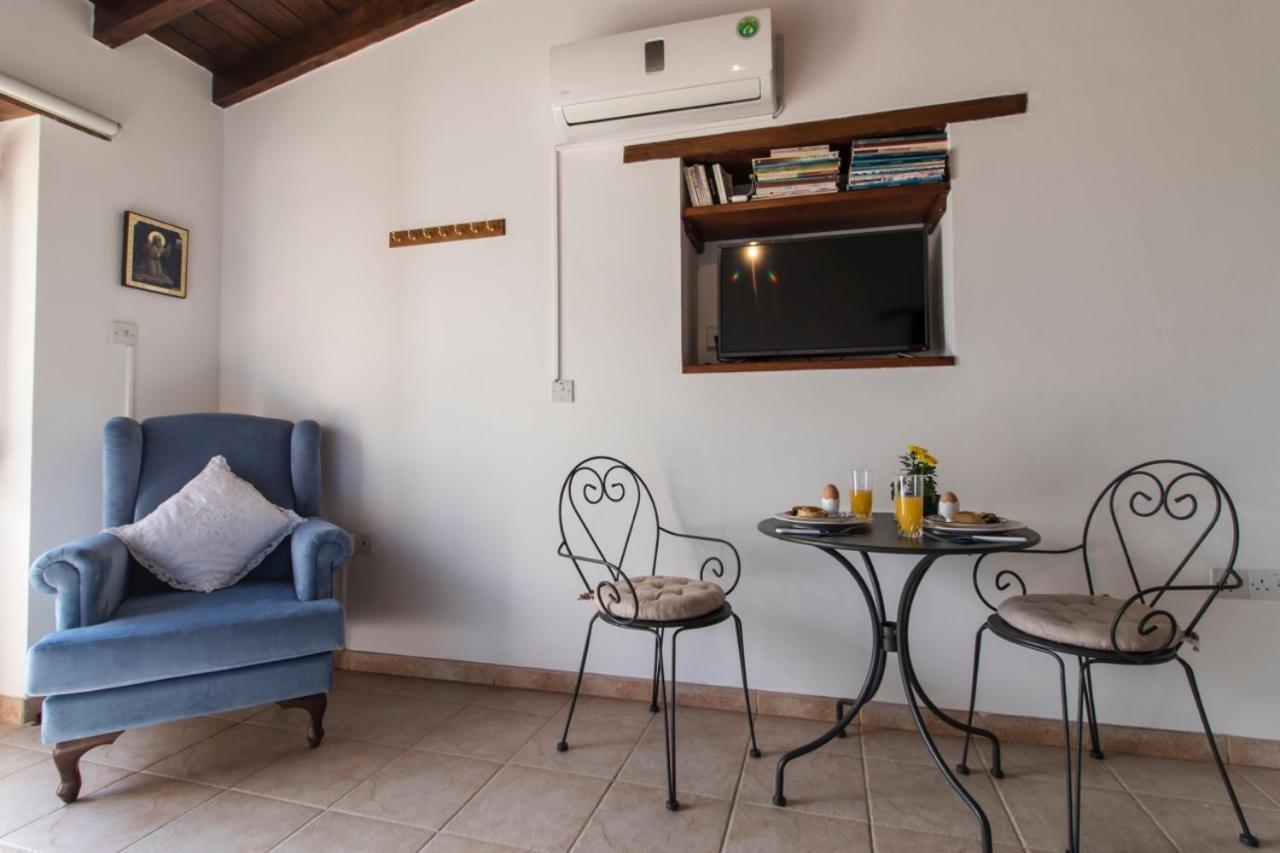 Samareitidos Light Cottage Anaphotia Eksteriør billede