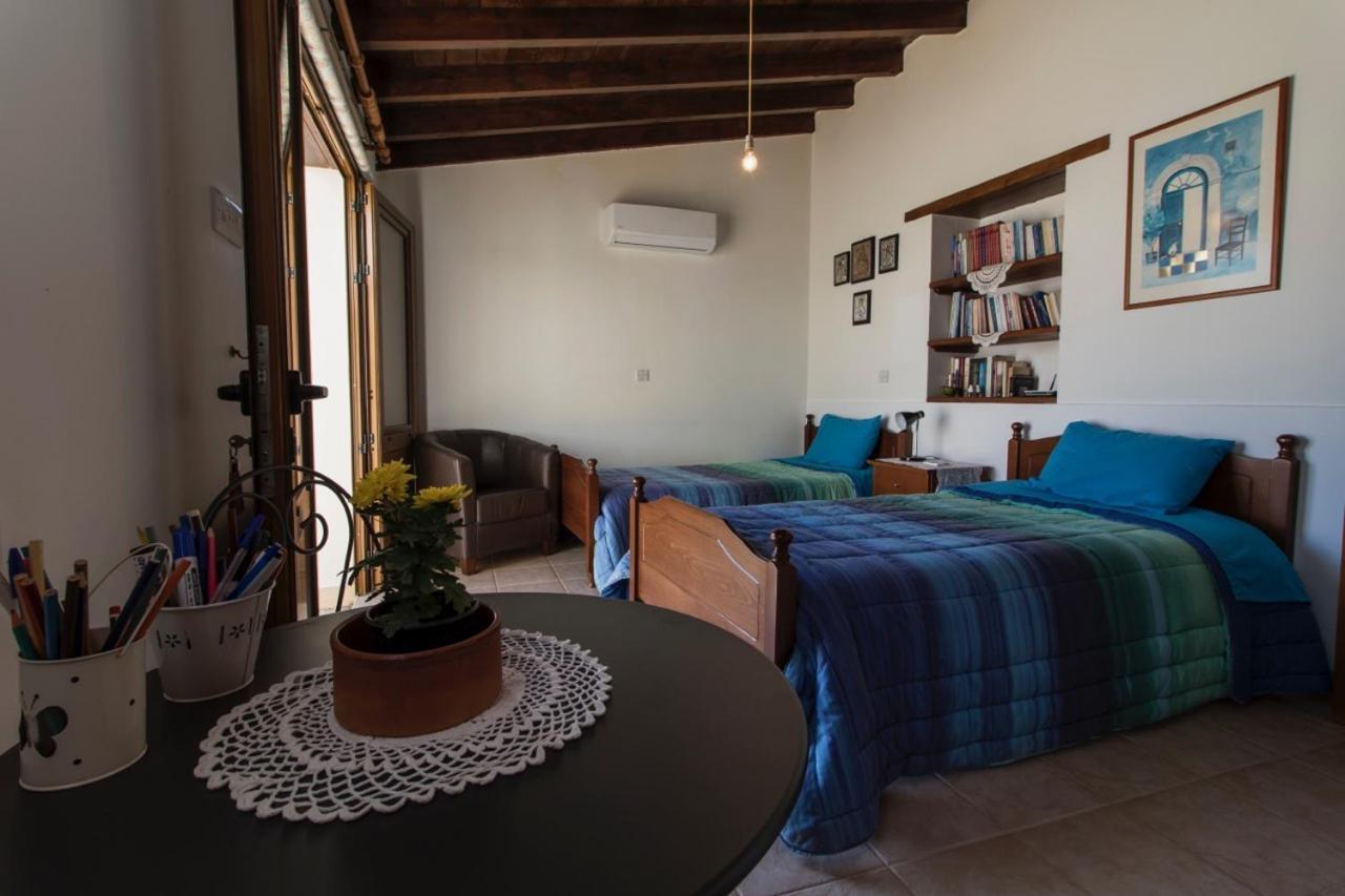 Samareitidos Light Cottage Anaphotia Eksteriør billede